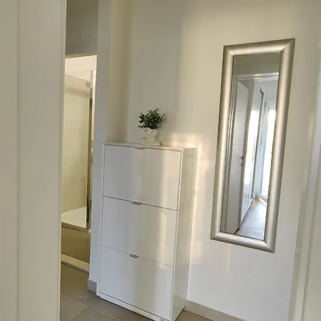 Nearby & Palace شقة