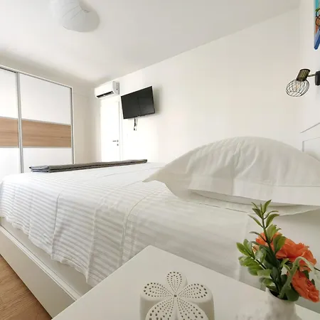 شقة Nearby & Palace